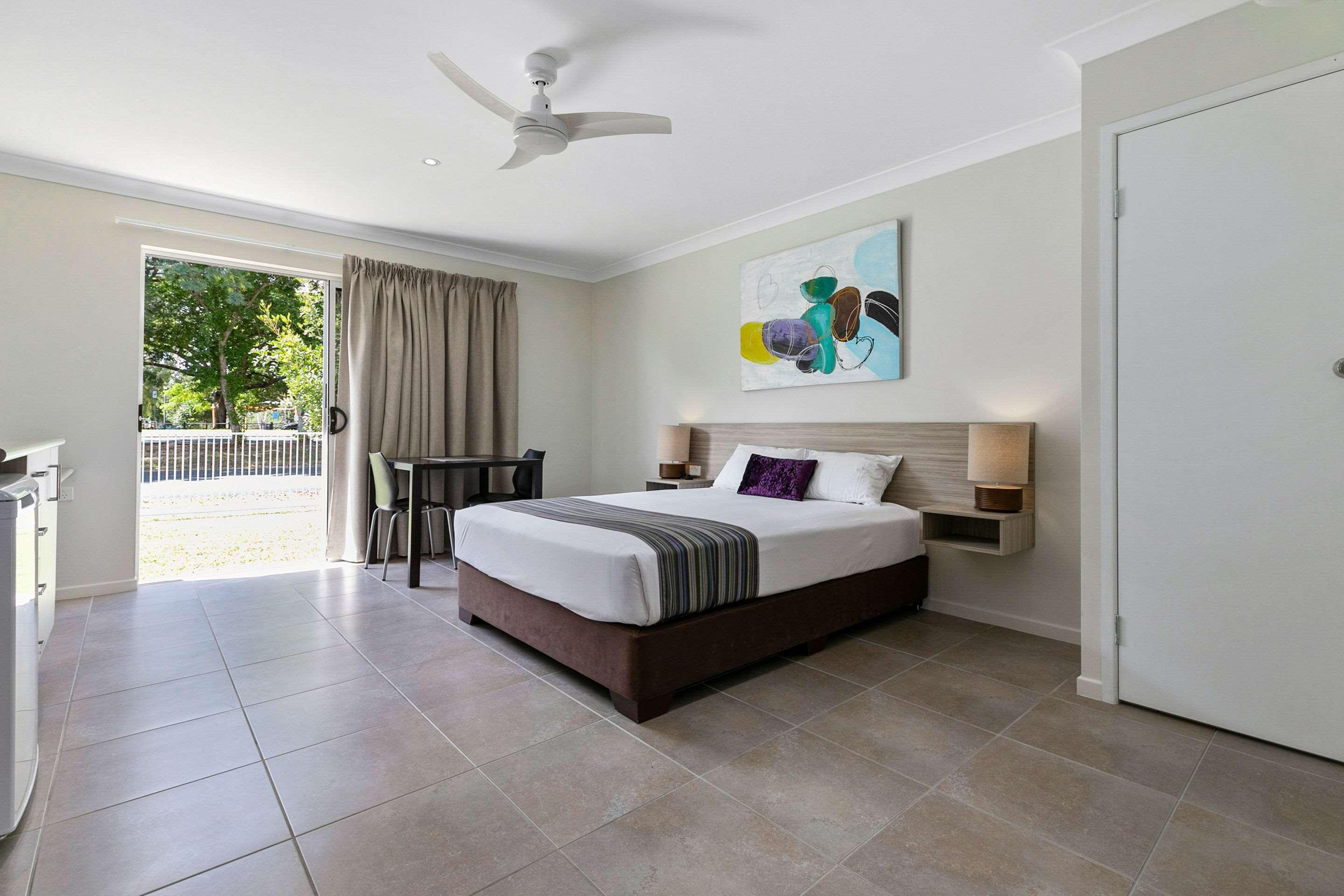 Beachside Boutique Motel Mackay Kültér fotó