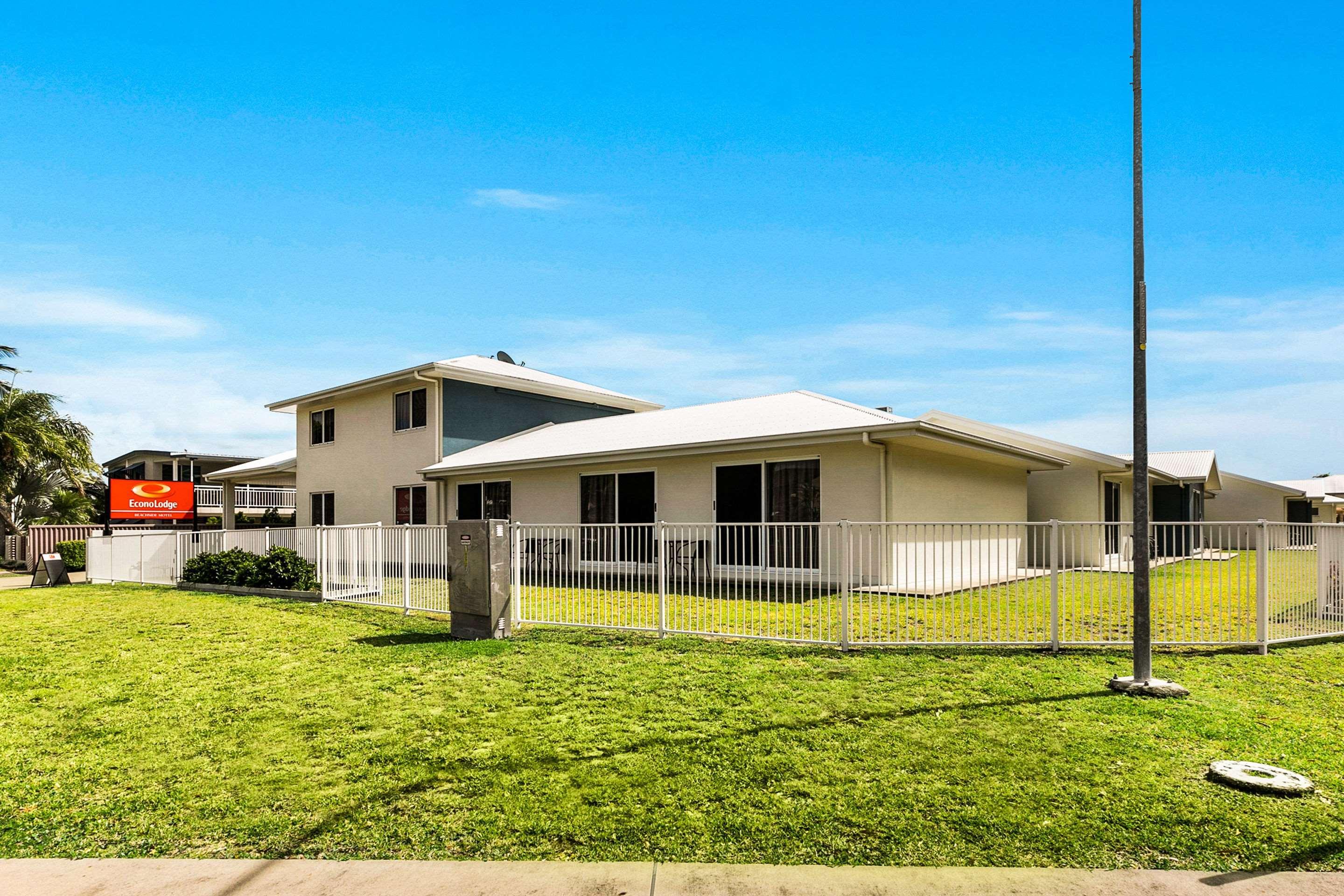 Beachside Boutique Motel Mackay Kültér fotó