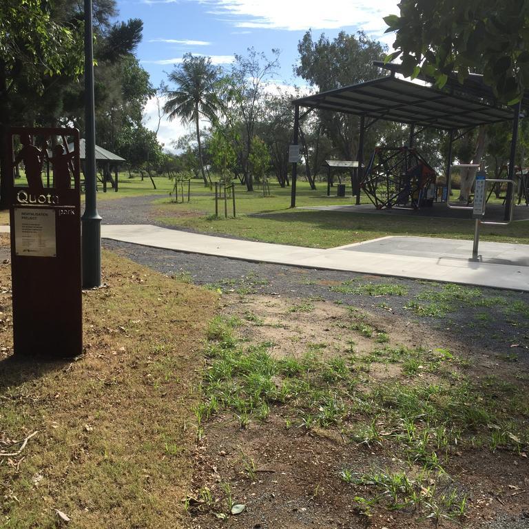 Beachside Boutique Motel Mackay Kültér fotó